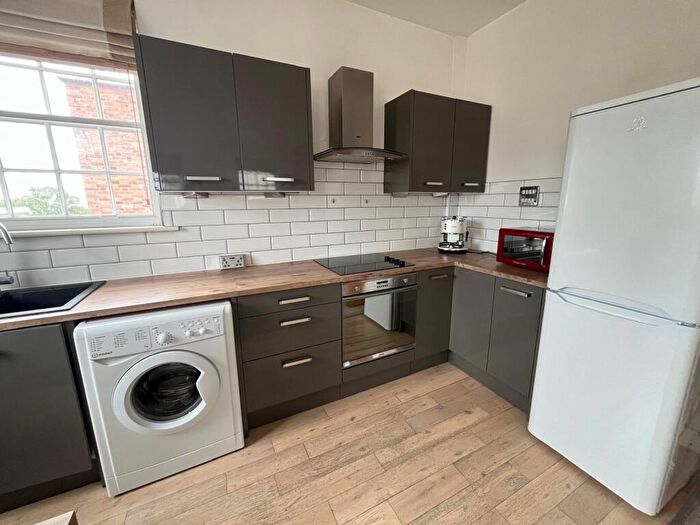 1 Bedroom Flat To Rent In The Cigar Factory, Nottingham, NG7