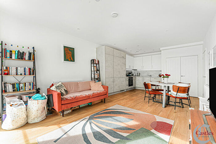 1 Bedroom Flat For Sale In Flat, The Distillery Building, Hart Yard, E3