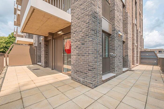 2 Bedroom Flat To Rent In Ridgeway Views, Mill Hill, London, NW7