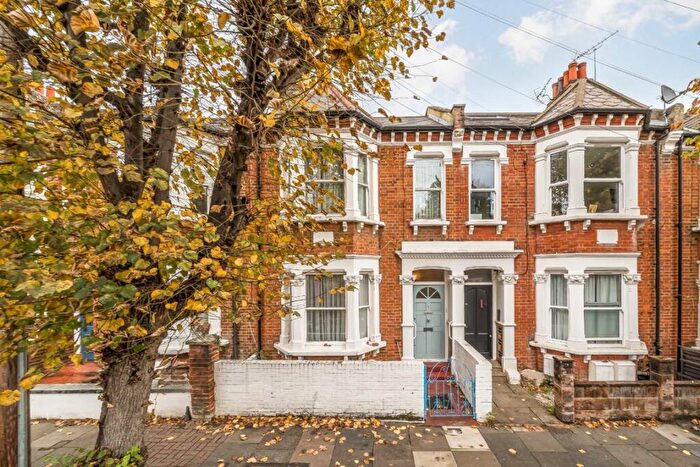 4 Bedroom House For Sale In Fontarabia Road, Clapham Common North Side, SW11