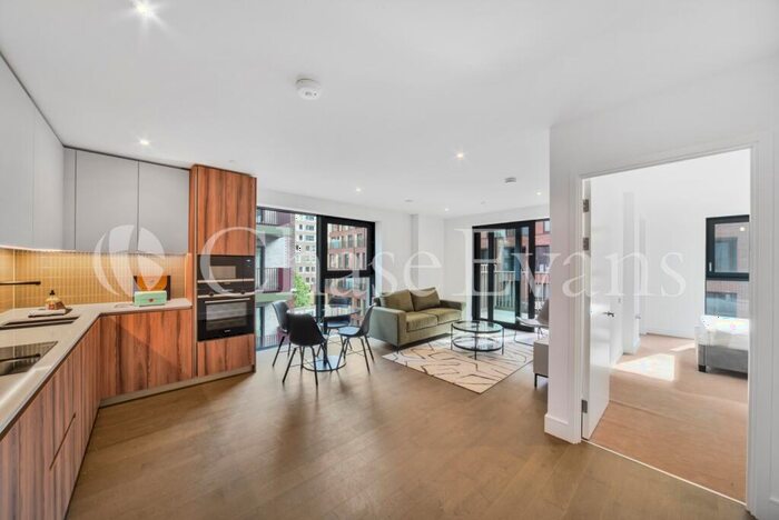 2 Bedroom Apartment To Rent In Hawksbury Heights, Park & Sayer, Elephant And Castle, SE17