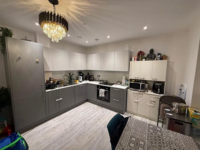 1 Bedroom Terraced House To Rent In Keilder Close, Keilder Close, Chigwell, IG6