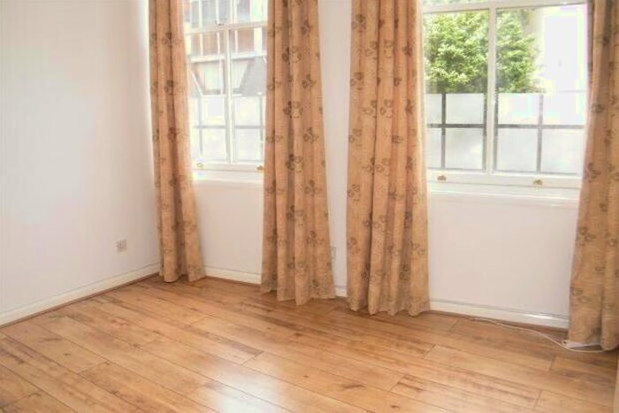 2 Bedroom Flat To Rent In Regent Court, Nottingham, NG1