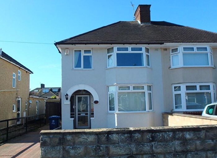 3 Bedroom Semi-Detached House To Rent In Kelburne Road, Cowley, Oxford, OX4