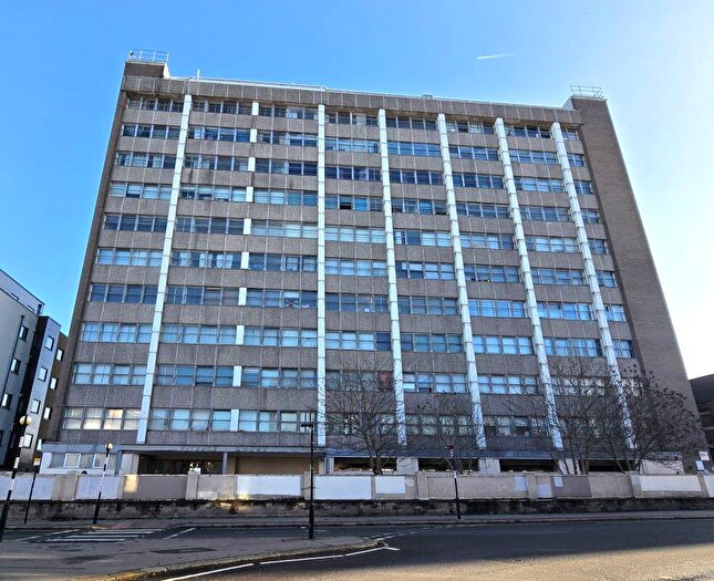 2 Bedroom Flat For Sale In Flat Fitzroy Court, Whitehorse Road, Croydon, CR0