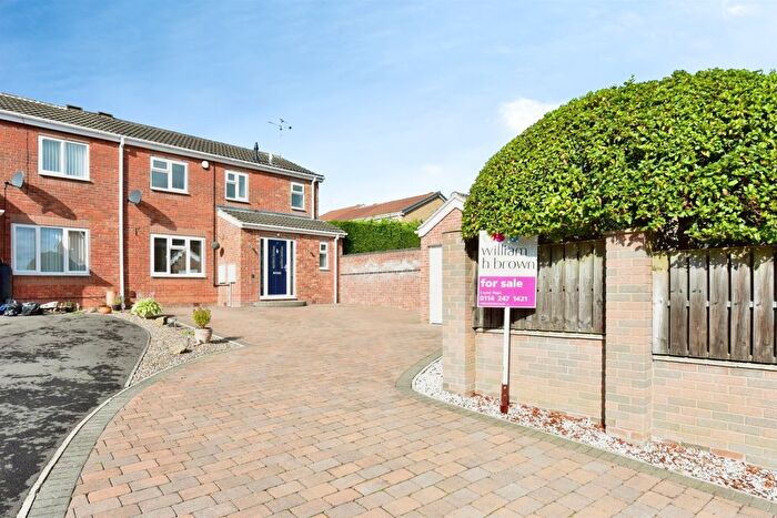 3 Bedroom Semi-Detached House For Sale In Bramshill Close, Sothall, Sheffield, S20
