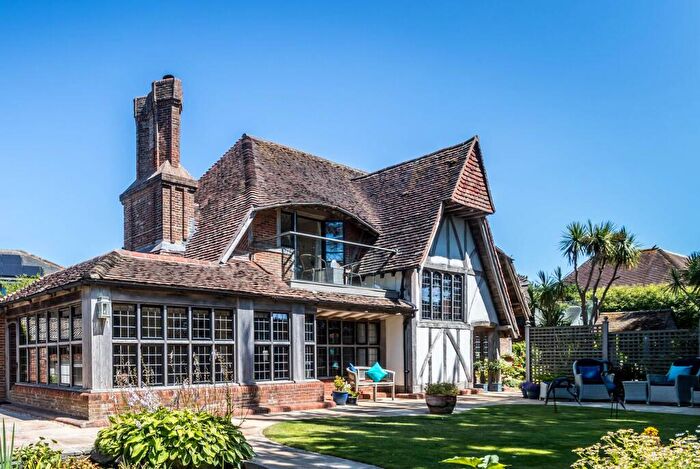 4 Bedroom Detached House For Sale In Fourth Avenue, Felpham, PO22