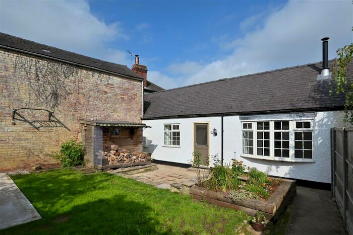 2 Bedroom Detached Bungalow To Rent In Hall Mews, Melmerby, Ripon, HG4