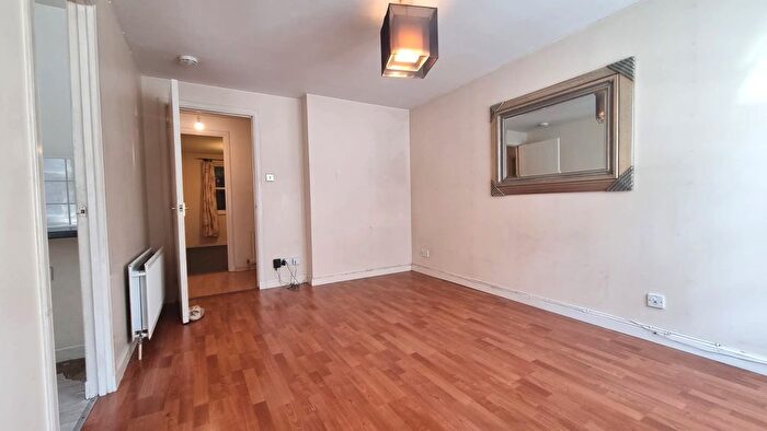 2 Bedroom Flat To Rent In King Street, The City Centre, Aberdeen, AB24