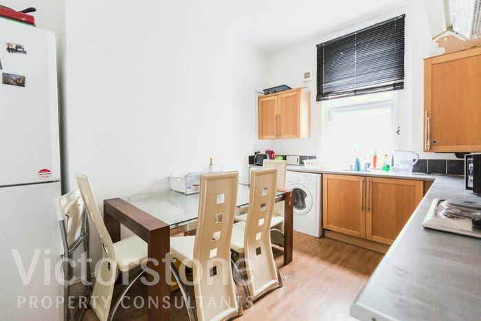 5 Bedroom Flat To Rent In Bayham Street, Camden, London, NW1