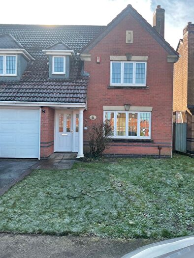 4 Bedroom Detached House To Rent In Wilson Road, Stoke-On-Trent, ST4