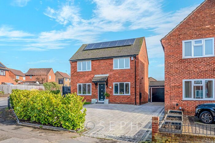 3 Bedroom Detached House For Sale In Quilter Drive, Ipswich, IP8