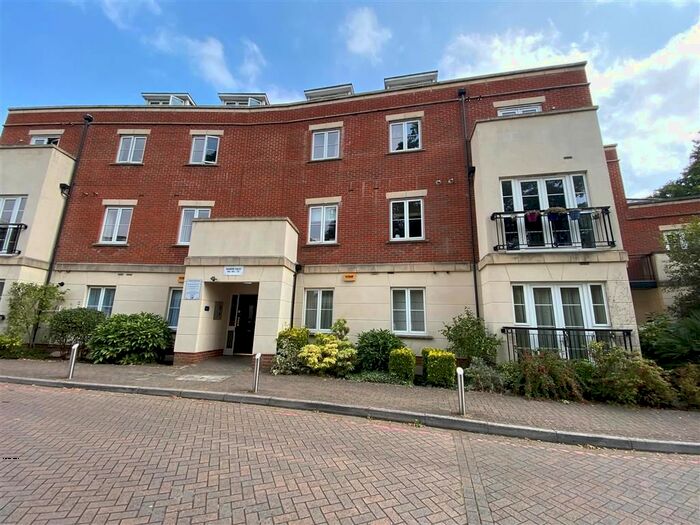 2 Bedroom Flat To Rent In Providence Park, Southampton, SO16