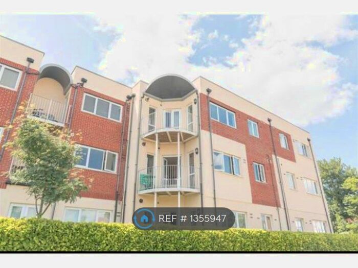 2 Bedroom Flat To Rent In Urbis, Windsor, SL4