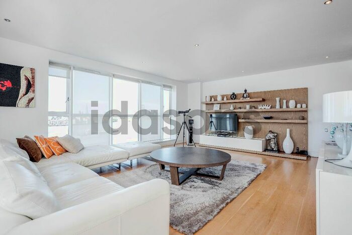 2 Bedroom Flat To Rent In Westferry Circus, London, E14