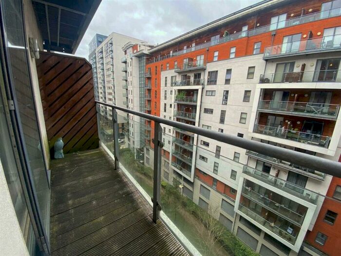 1 Bedroom Apartment To Rent In Masson Place, Hornbeam Way, Green Quarter, M4
