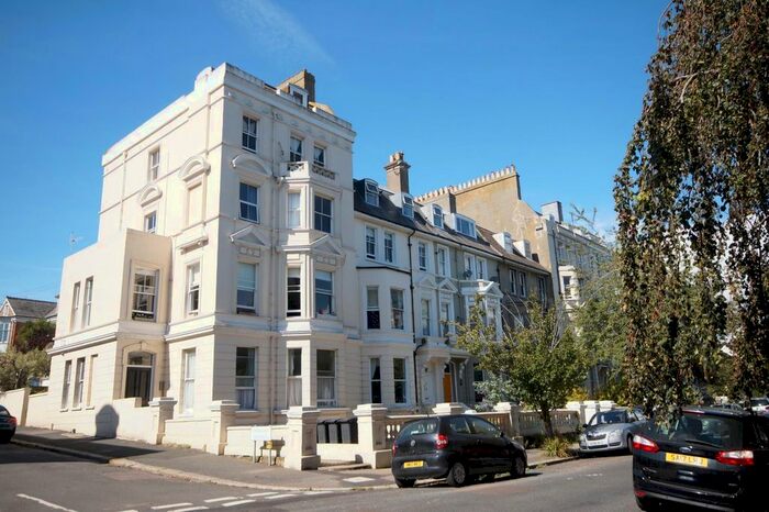 2 Bedroom Flat To Rent In Charles Road, St. Leonards-On-Sea, TN38