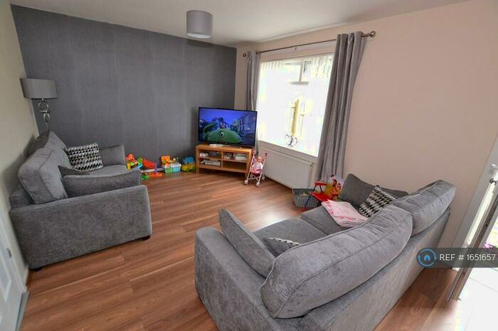 3 Bedroom Terraced House To Rent In Murray Drive, Stonehouse, Larkhall, ML9