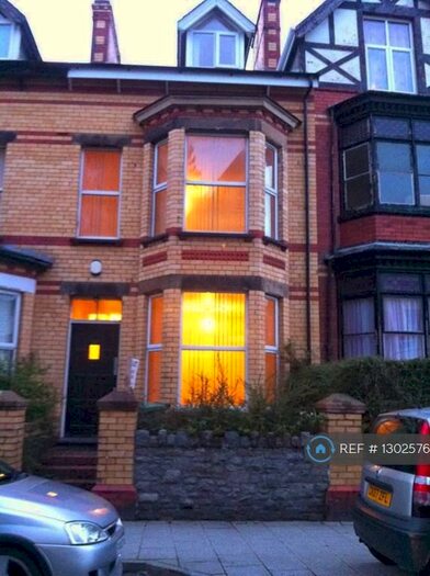 5 Bedroom Terraced House To Rent In College Road, Bangor, LL57