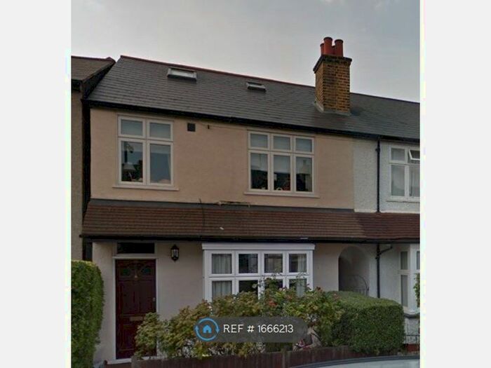 4 Bedroom Semi-Detached House To Rent In Chestnut Road, London, SW20