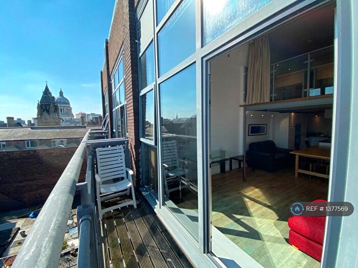 3 Bedroom Flat To Rent In Thurland Street, Nottingham, NG1