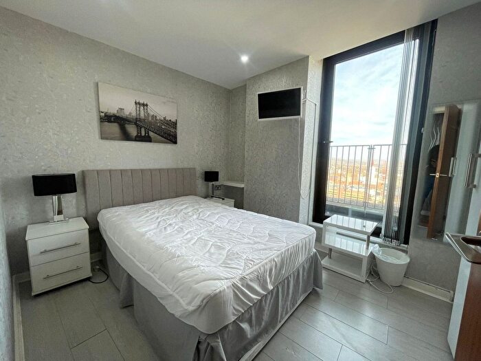 2 Bedroom Flat To Rent In City Loft, St Pauls Square, Sheffield, S1