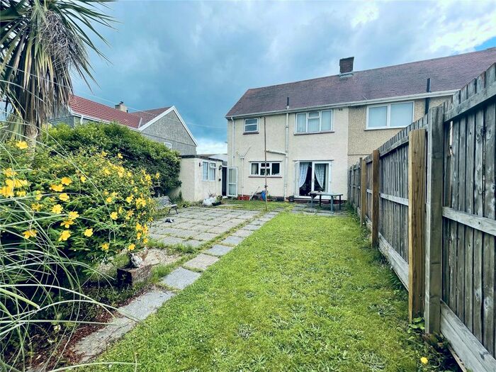 3 Bedroom SemiDetached House For Sale In Penderry Road, Penlan