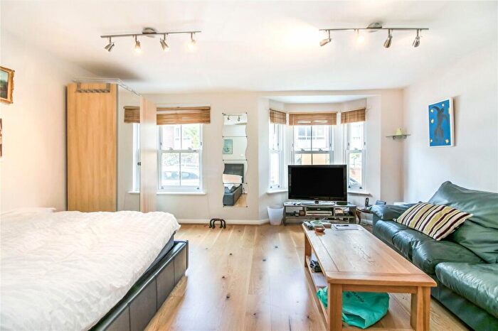 Studio To Rent In Fairfoot Road, London, E3