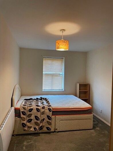 2 Bedroom Flat To Rent In Chamberlayne Avenue, Wembley, HA9