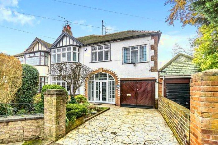 5 Bedroom Semi-Detached House To Rent In Catonfield Road, Liverpool, L18