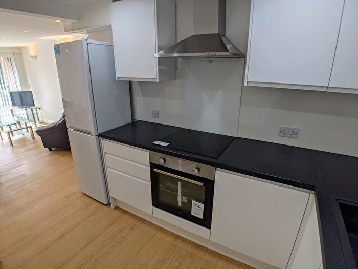 2 Bedroom Flat To Rent In Bed – Oxford Road, Manchester, M1