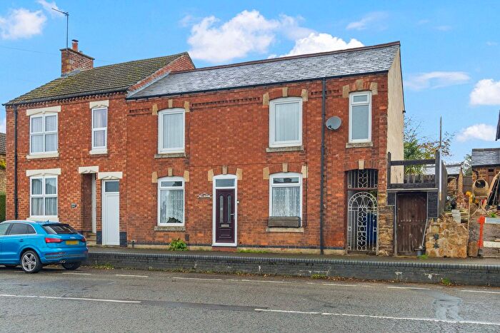 3 Bedroom Semi-Detached House For Sale In Kettering Road, Broughton, NN14