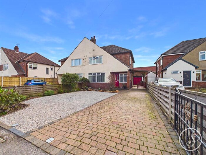 3 Bedroom Semi Detached House For Sale In New Adel Avenue, Leeds, LS16