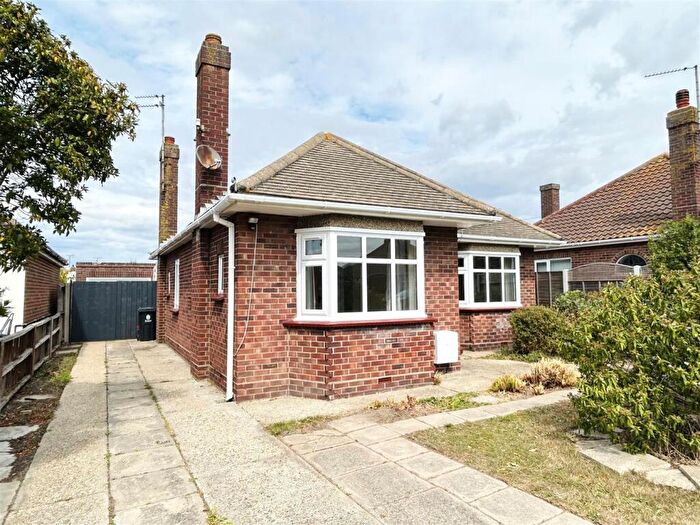 3 Bedroom Detached Bungalow To Rent In Holland Park, Clacton-on-Sea, CO15