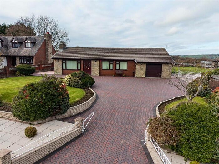 3 Bedroom Detached Bungalow For Sale In Shawe View, Holt Lane, Kingsley, Staffordshire Moorlands, ST10