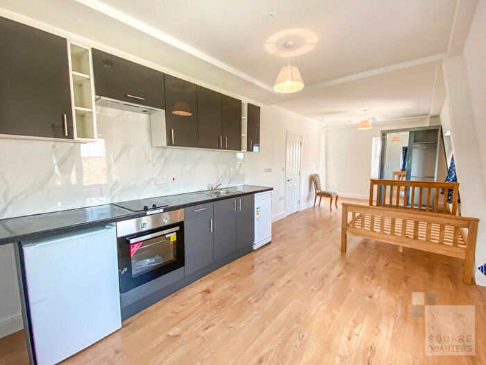 Studio To Rent In Holloway Road, Holloway, N7