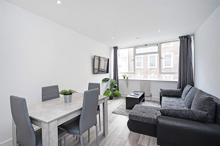 3 Bedroom Flat To Rent In Garrick House, St Martin's Lane, Covent Garden, Holborn, Leicester Square, London, WC2N