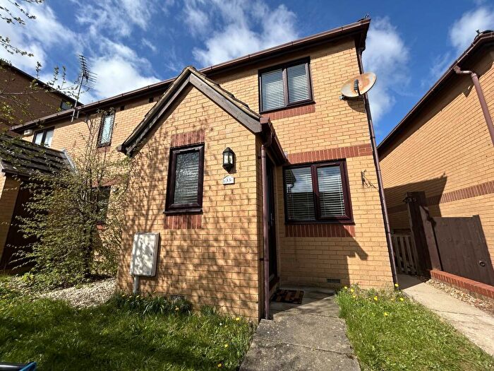 1 Bedroom Cluster House To Rent In Wimborne Crescent, Westcroft, MK4