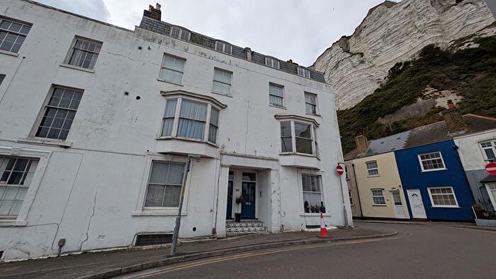 1 Bedroom Flat To Rent In East Cliff, Dover, CT16