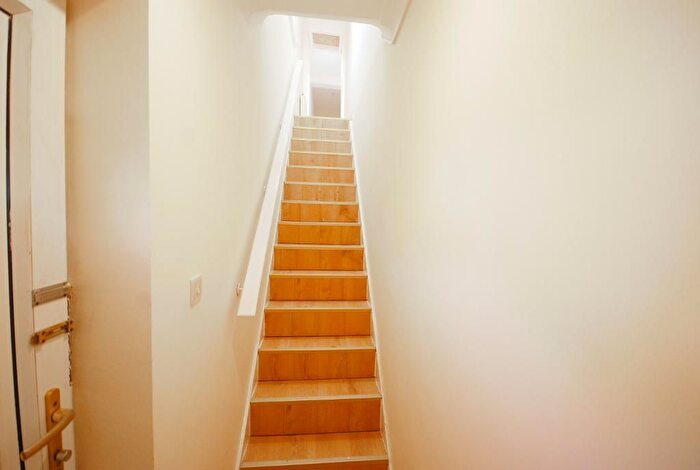 2 Bedroom Flat To Rent In Ealing Road, Wembley, HA0