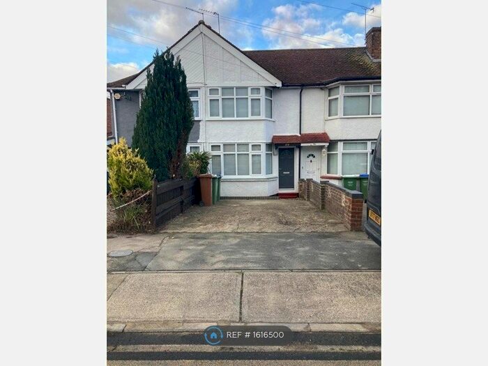 3 Bedroom Terraced House To Rent In Parkside Avenue, Bexleyheath, DA7