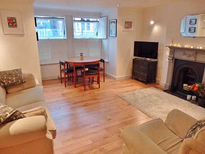 1 Bedroom Flat To Rent In Ferme Park Road, Crouch End, N8