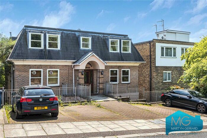 2 Bedroom Flat To Rent In Glendower Lodge, The Rise, London, NW7