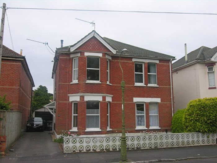 6 Bedroom House To Rent In Bedroom Detached House In Charminster, BH3