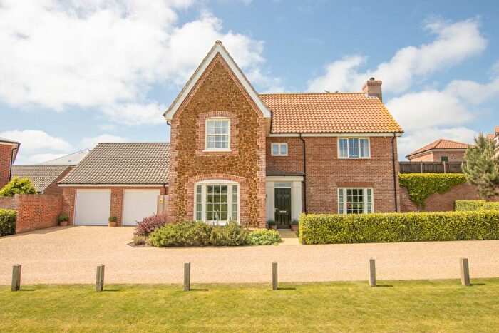 4 Bedroom Detached House For Sale In Heron Vale, Hunstanton, PE36