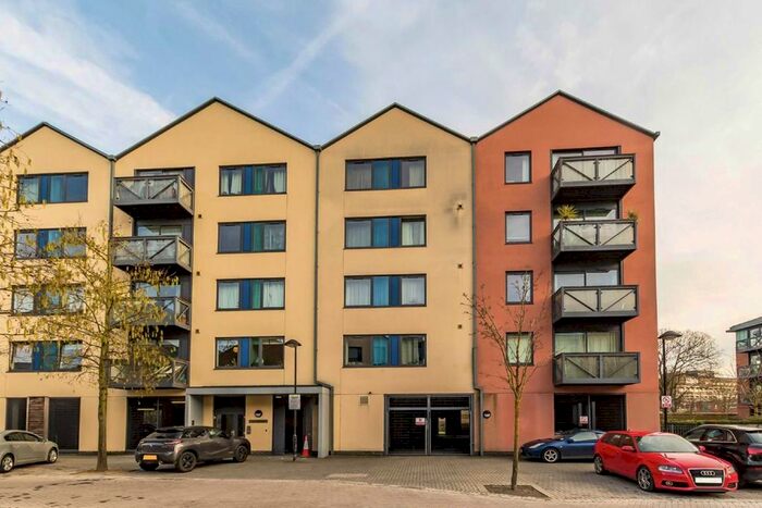 2 Bedroom Flat To Rent In Union Lane, Isleworth, TW7