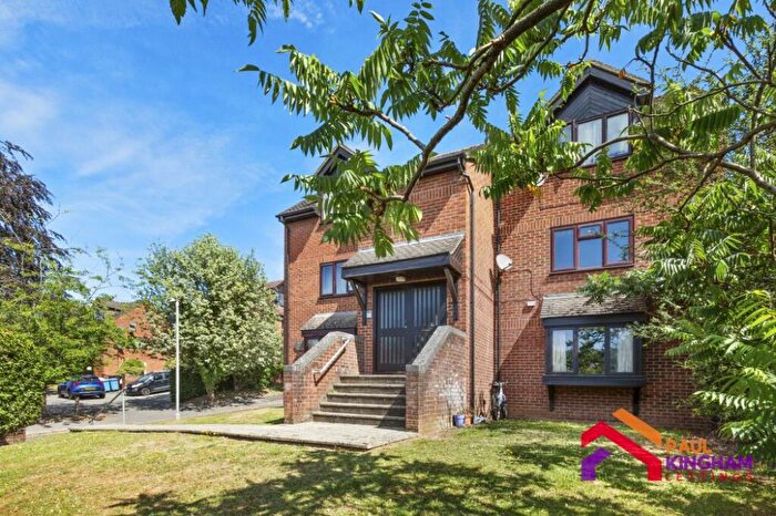 Flat To Rent In Ludlow Mews, Loudwater, HP11