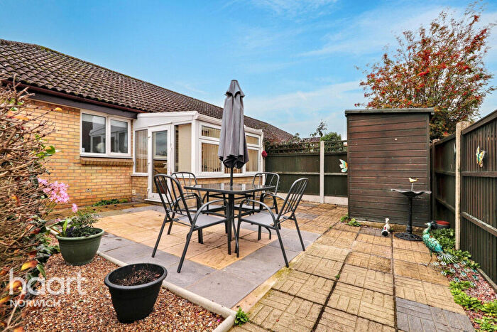 2 Bedroom Bungalow For Sale In Wherry Reach, Acle, NR13