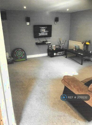 2 Bedroom Semi-Detached House To Rent In Newport Road, Freshwater, PO40