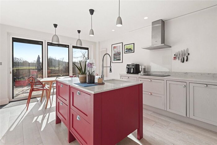 4 Bedroom Terraced House For Sale In Hillbury Road, London, SW17